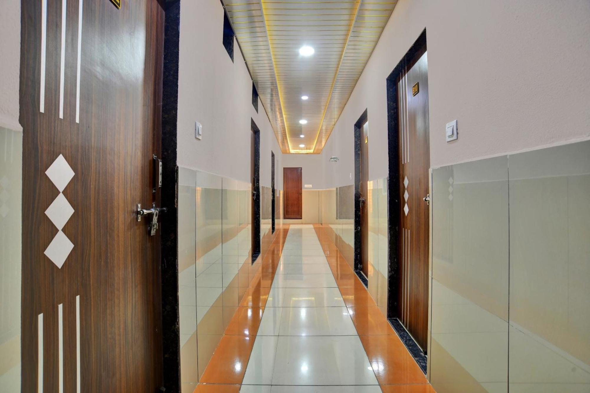 Hotel O Sai Sahara Индор Екстериор снимка