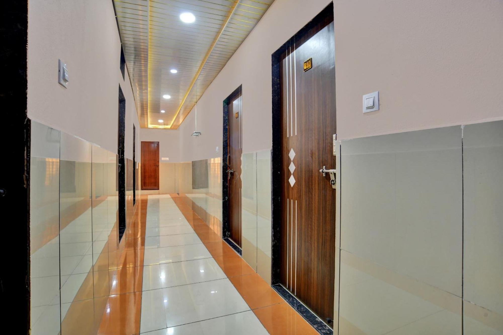 Hotel O Sai Sahara Индор Екстериор снимка